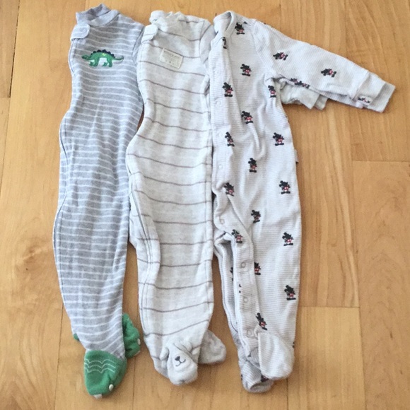 Other - Footies bundle 9months 🐘